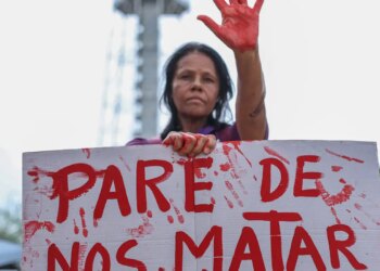Agressões domésticas contra mulheres sobem 28,9% nos dias de partidas de futebol, alerta especial.