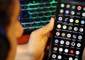 AGU cobra proteção de crianças no Discord após reunião com a plataforma