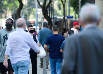 81% dos brasileiros considera fundamental que o candidato acredite em Deus