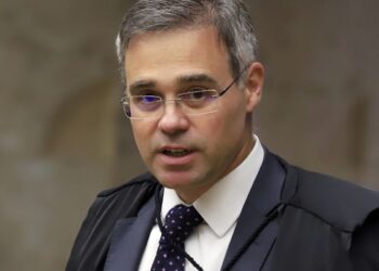 Mendonça homologa delação sobre o financiamento do filme sobre Bolsonaro