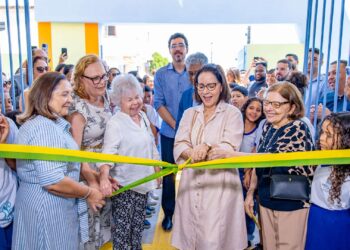 Emília Corrêa inaugura escola municipal com investimento de R$ 7,2 milhões em Aracaju