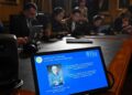 Belga que descobriu menor partícula do universo recebe Nobel da Física
