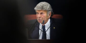 Fux pede acesso aos processos contra Jair Bolsonaro no STF