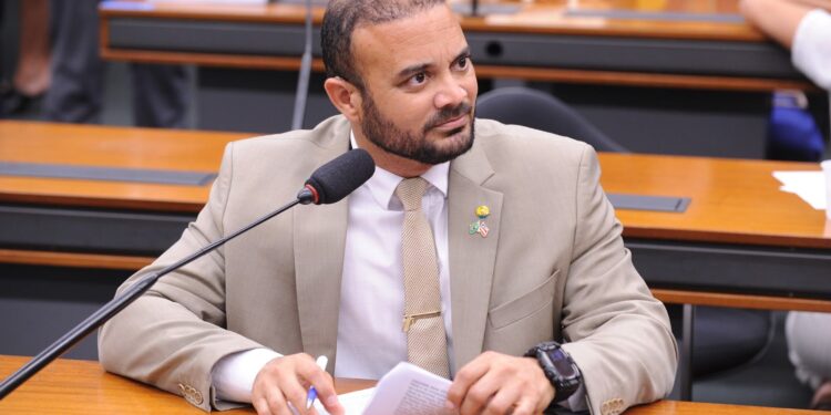 Projeto de Capitão Alden propõe critérios para dosimetria penal de agentes de Segurança Pública