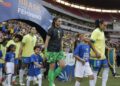 Flávio Bolsonaro e Lula apresentam propostas para revitalizar o esporte no Brasil