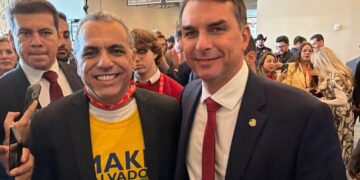Cezar Leite garante homenagem a Flávio Bolsonaro, que receberá título de cidadão soteropolitano durante ato na Barra