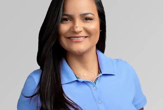 Débora Régis falta a ato com Flávio Bolsonaro em Salvador e levanta questionamentos sobre seu verdadeiro lado político