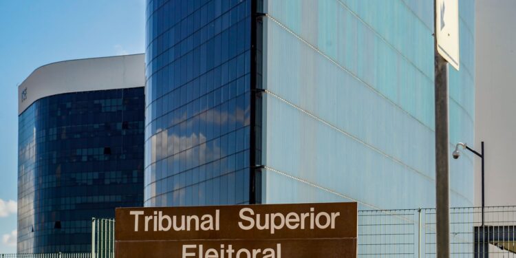 TSE mantém remoção de posts sobre Nossa Senhora