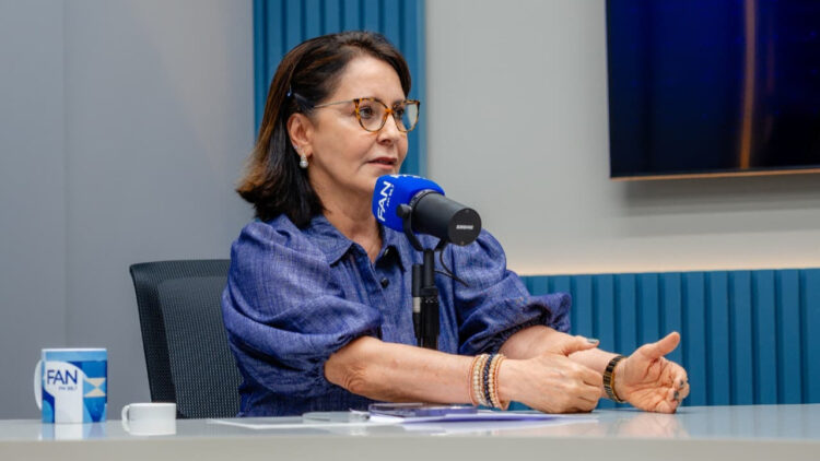 Prefeita Emília Corrêa anuncia retirada da Viação Modelo do sistema de transporte coletivo de Aracaju